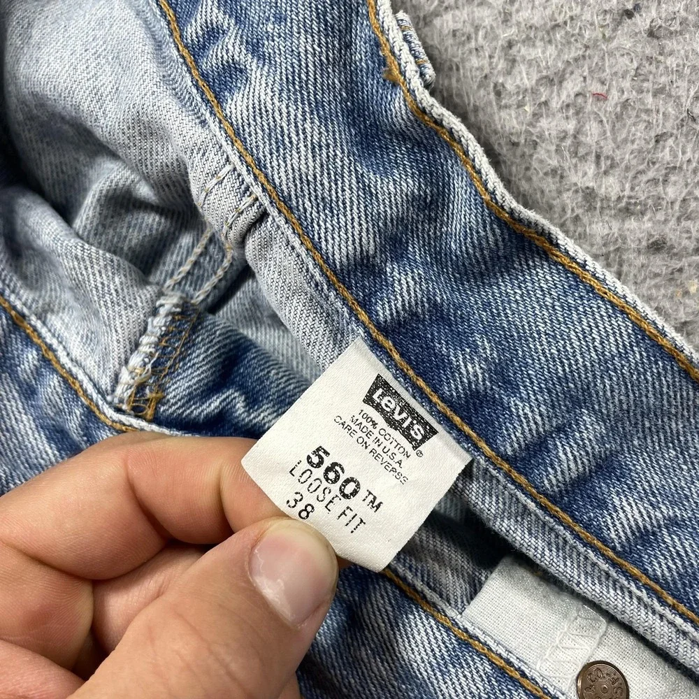 Vintage Levis 560 Shorts Mens 38 Blue Denim Bermuda 11